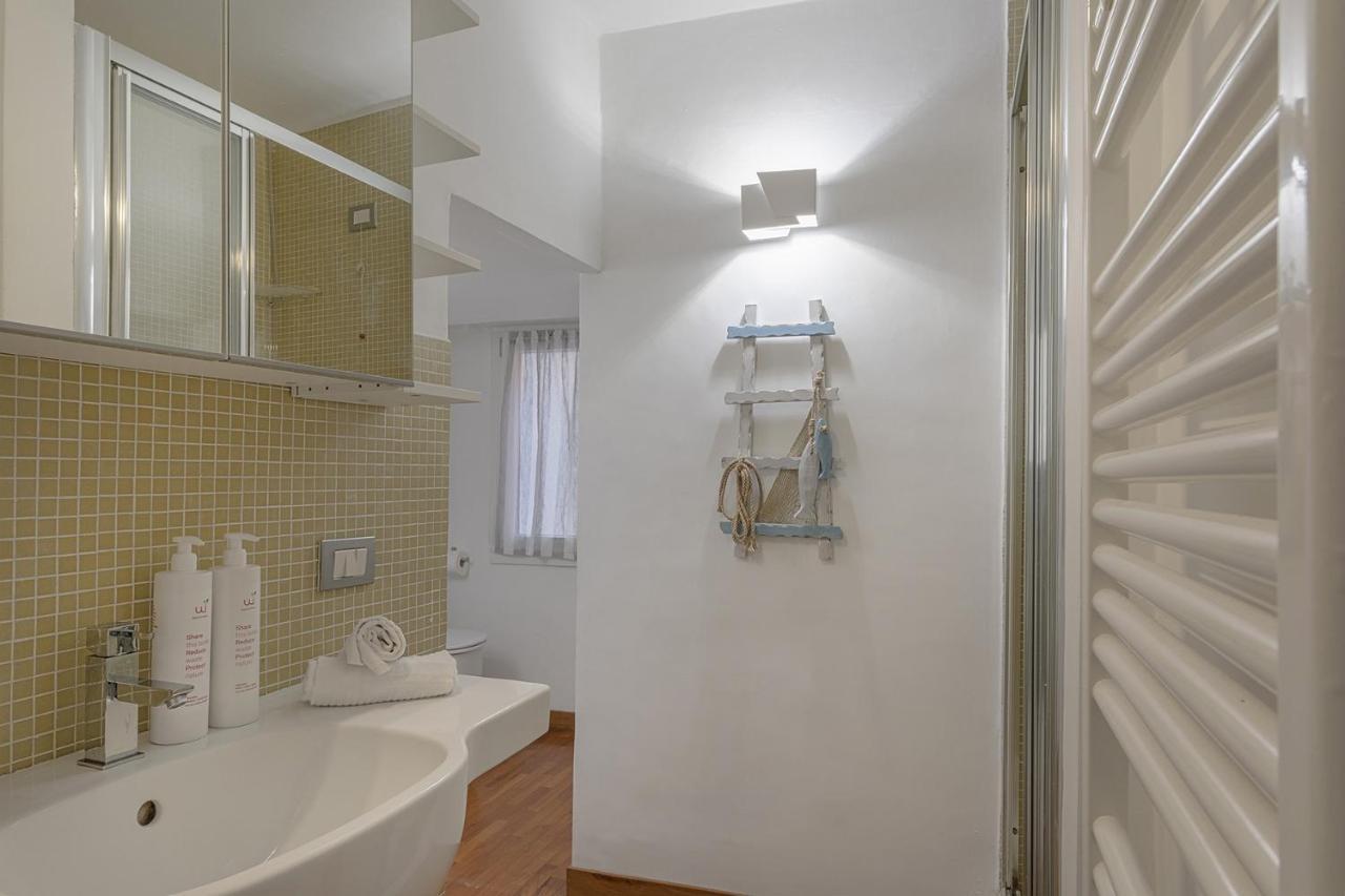 Casa Marilu Nel Centro Storico Di Rapallo By Wonderful Italy Exterior photo